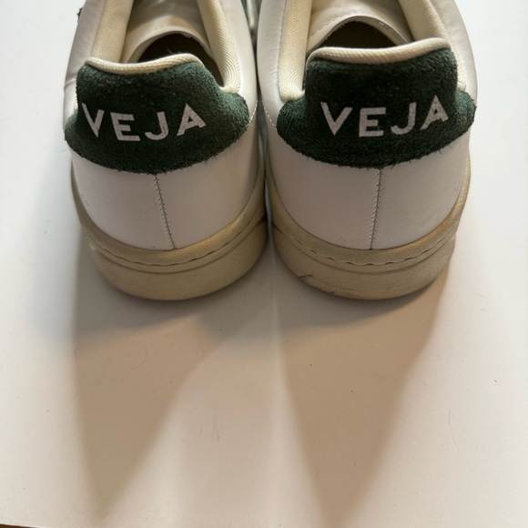 Veja White and Green Classic Sneakers - Picture 6 of 10